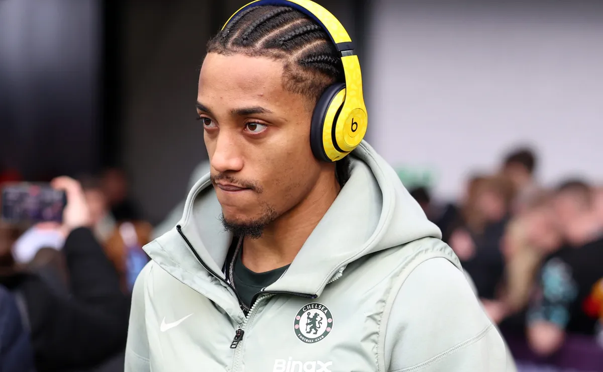 João Pedro faz coro por convocação de Neymar e rasga elogios ao craque