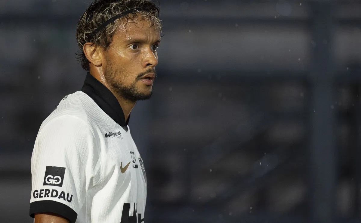 Scarpa, Dudu e Reinier entram em alerta no Atlético-MG por limite de jogos no Brasileirão