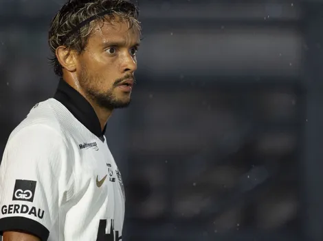 Atlético-MG monitora situação de Scarpa e Dudu antes da janela
