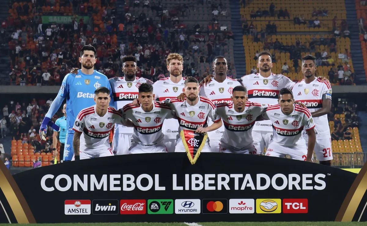 Medellín se pronuncia com recado direto aos torcedores do Flamengo: “Oferecemos desculpas”