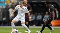 Benjamin Rollheiser jogador do Santos durante partida contra o Bragantino no estadio Arena Corinthians pelo campeonato Paulista 2026. Foto: Joisel Amaral/AGIF