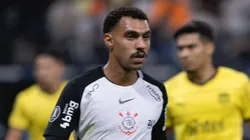 Matheuzinho durante vitória sobre o Peñarol (URU) na Libertadores