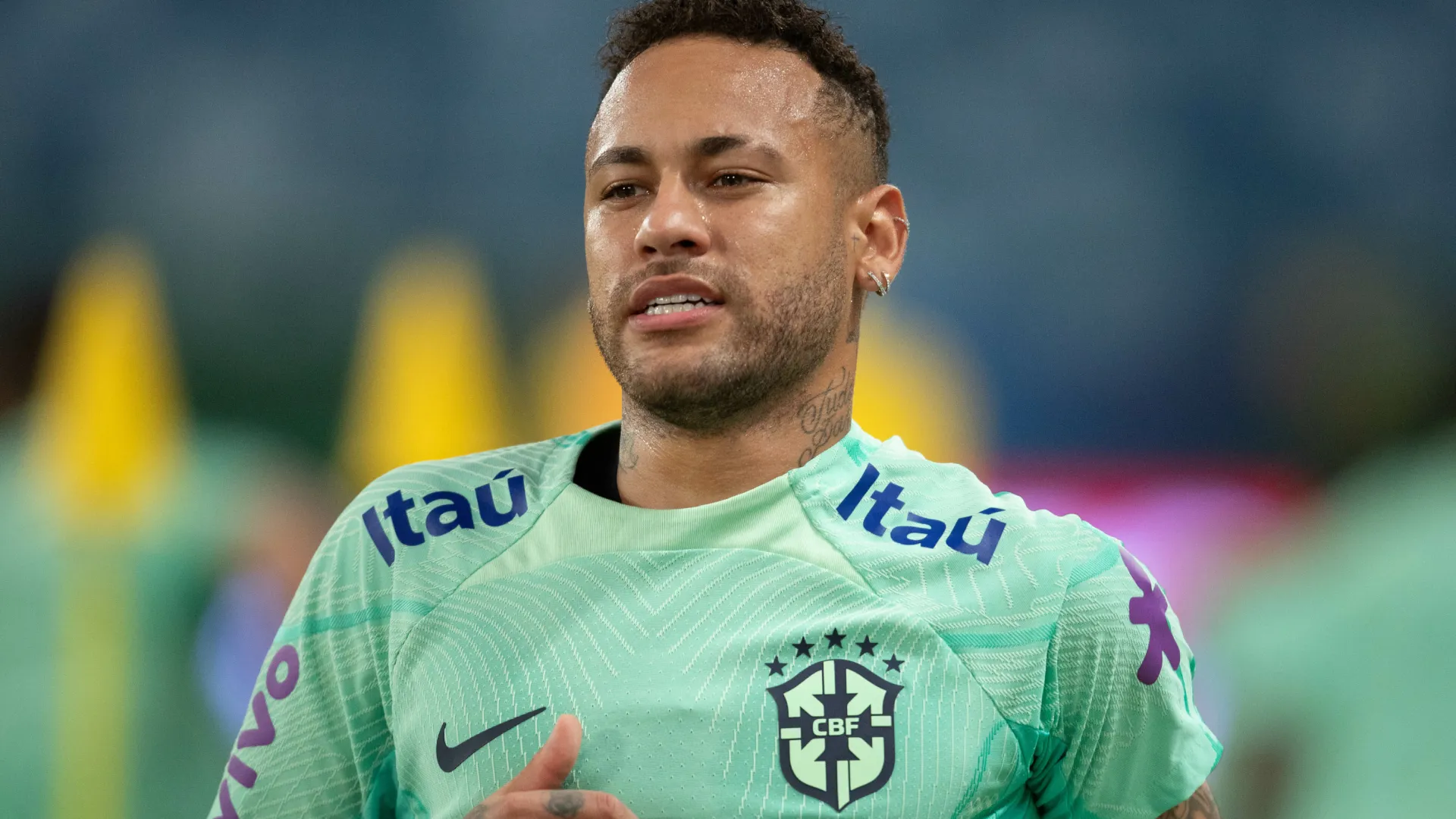 Neymar durante treinamento da Seleção Brasileira em 2023 – Foto: Gil Gomes/AGIF