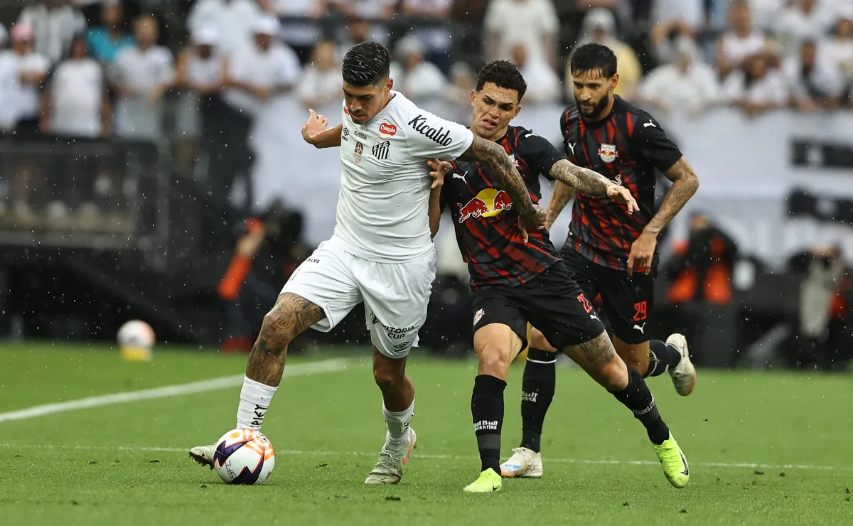 Vidente aponta cenário complicado e possível tropeço do Santos contra o Bragantino na Vila Belmiro