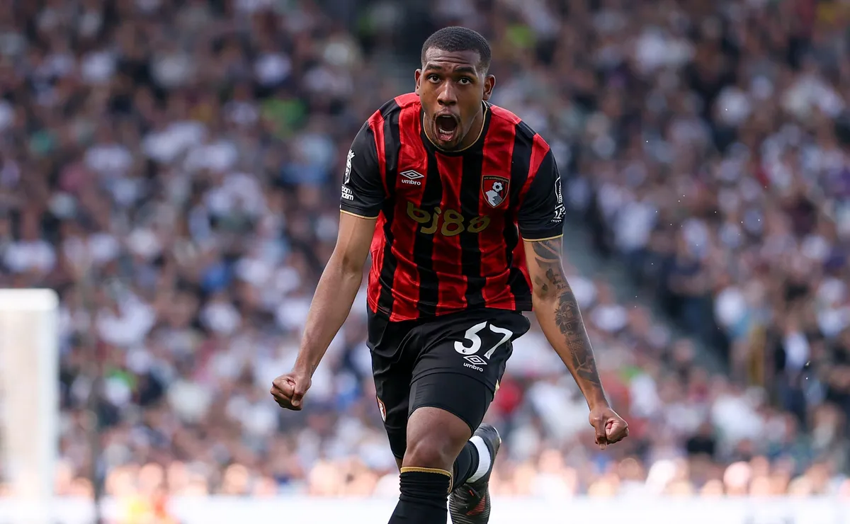 Bournemouth está invicto após a chegada de Rayan e boa fase acende debate sobre convocação