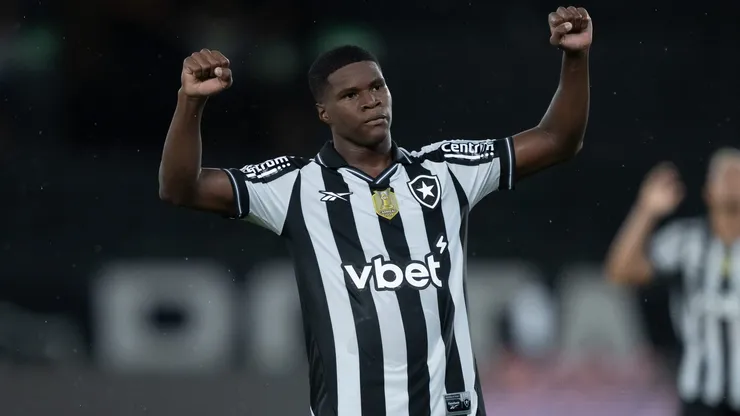 Kadir vem ganhando cada vez mais espaço no Botafogo