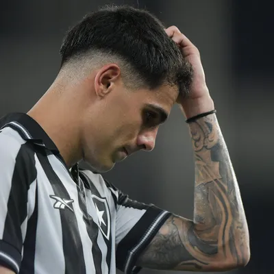 Questão tática pesa na utilização de Villalba no Botafogo