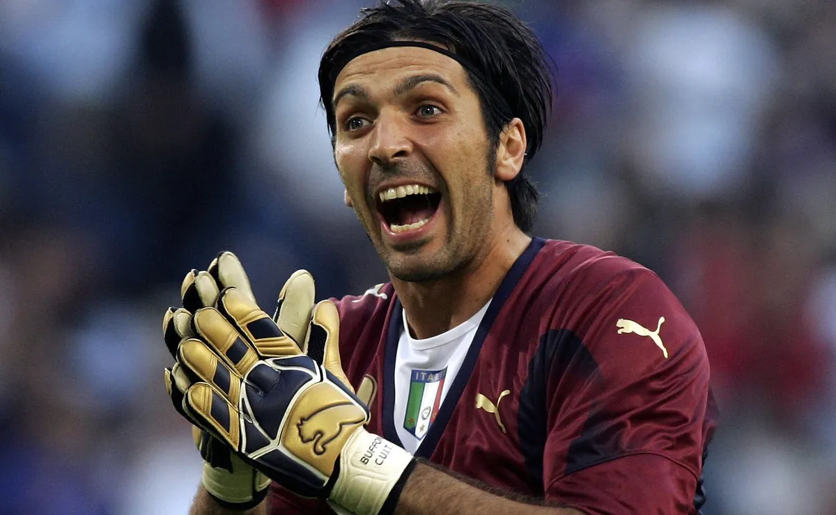 Gianluigi Buffon liderou a defesa da Seleção Italiana no histórico tetracampeonato mundial de 2006