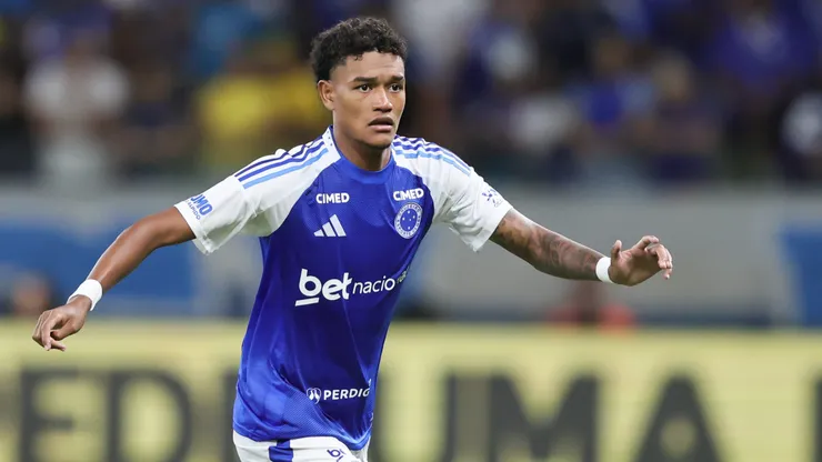 MG - BELO HORIZONTE - 10/01/2026 - MINEIRO 2026, CRUZEIRO X POUSO ALEGRE - Kaique Kenji jogador do Cruzeiro durante partida contra o Pouso Alegre no estadio Mineirao pelo campeonato Mineiro 2026. Foto: Gilson Lobo/AGIF