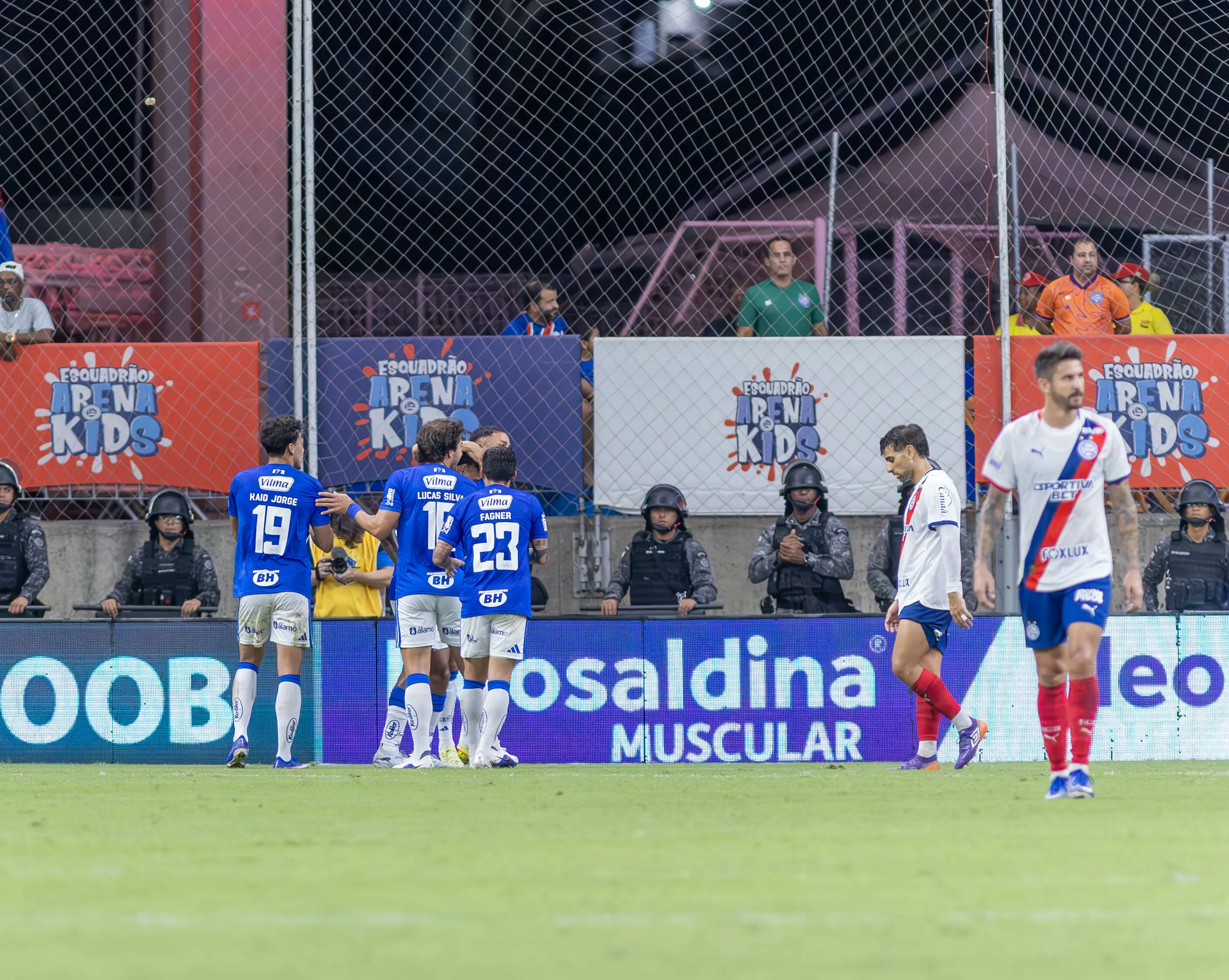 BA – SALVADOR – 09/05/2026 – BRASILEIRO A 2026, BAHIA X CRUZEIRO – Matheus Pereira jogador do Cruzeiro comemora seu gol durante partida contra o Bahia no estadio Fonte Nova pelo campeonato Brasileiro A 2026. Foto: Marcio Jose/AGIF