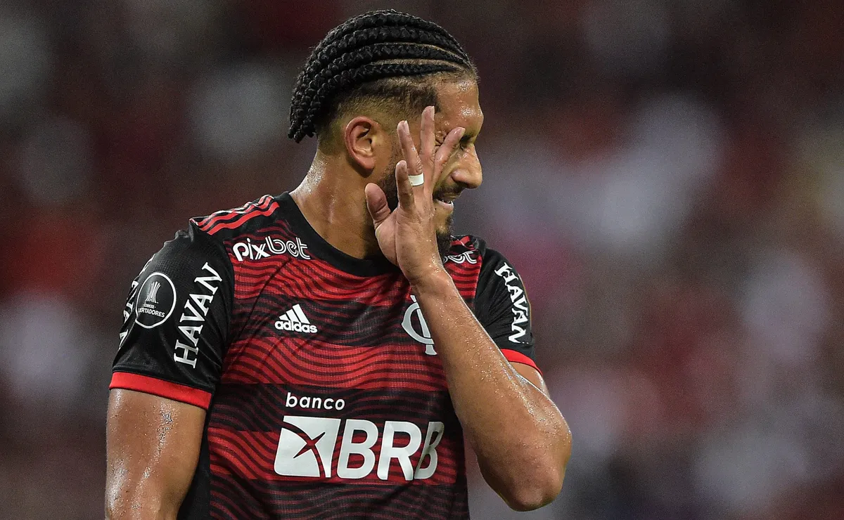 Ex-jogador do Flamengo, Pablo vive momento delicado na carreira e ainda não atuou em 2026