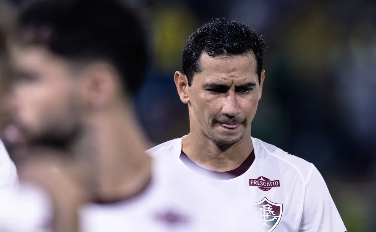 Zubeldía comenta ausência de Ganso e situação do futuro do meia após jogo contra o Vitória
