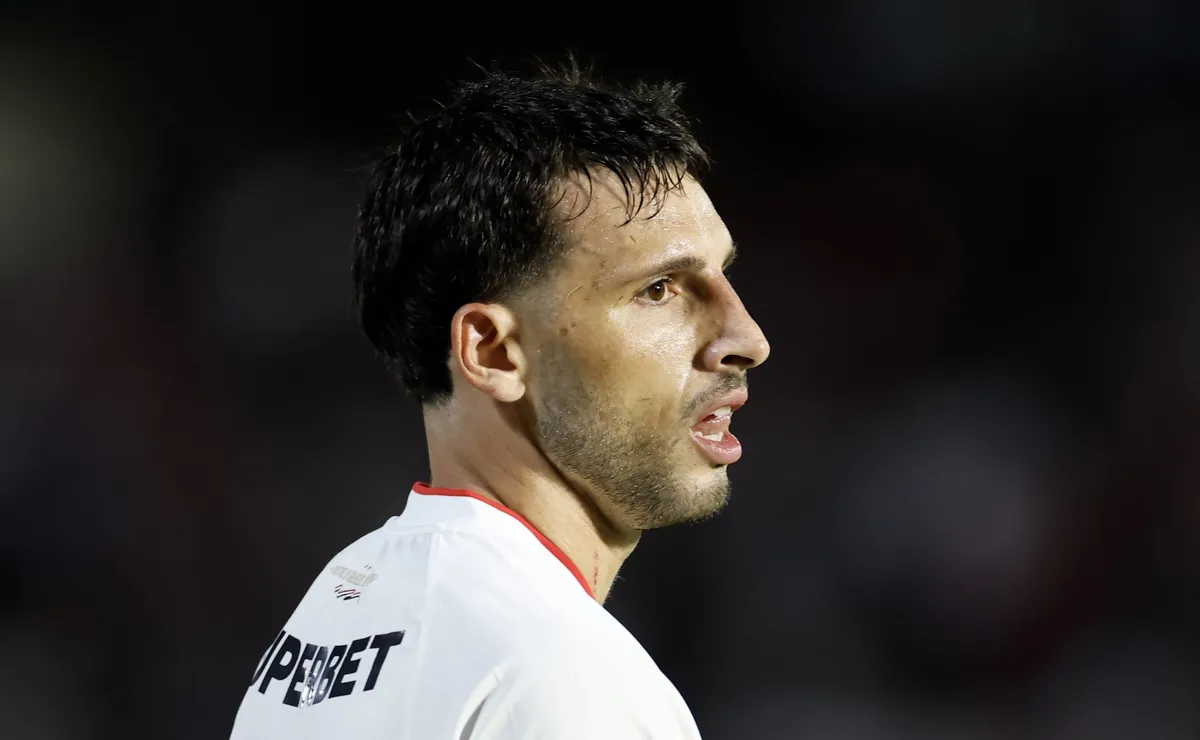 Calleri mira encerrar maior jejum do ano contra a vítima preferida em Corinthians x São Paulo