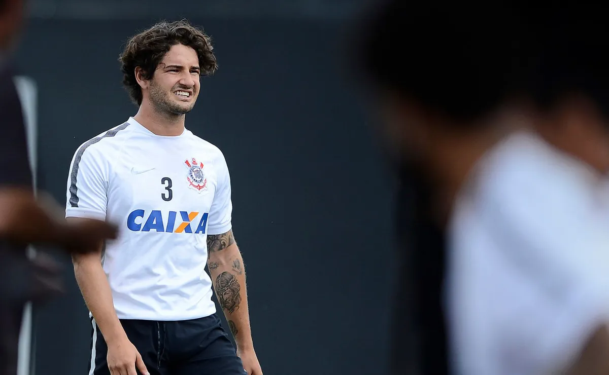 Majestoso: jogadores que vestiram Corinthians e São Paulo e marcaram época nos dois lados