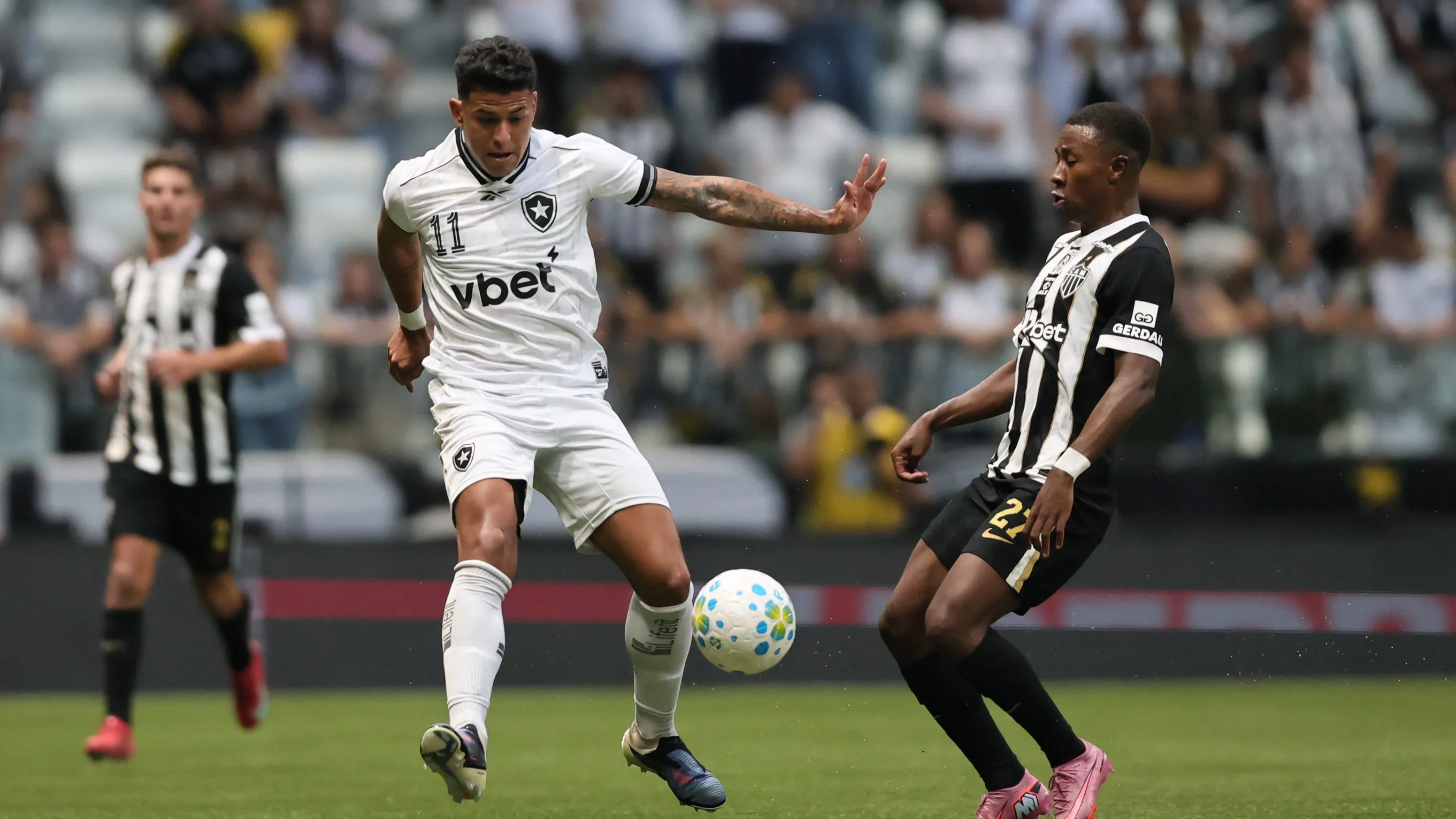 Atlético-MG x Botafogo - Foto: Gilson Lobo/AGIF.