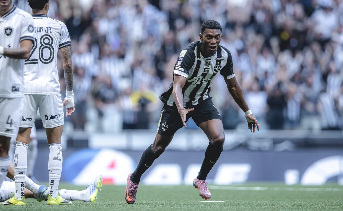 Atlético-MG sofre pressão no fim, leva empate do Botafogo e perde vitória importante no Brasileirão