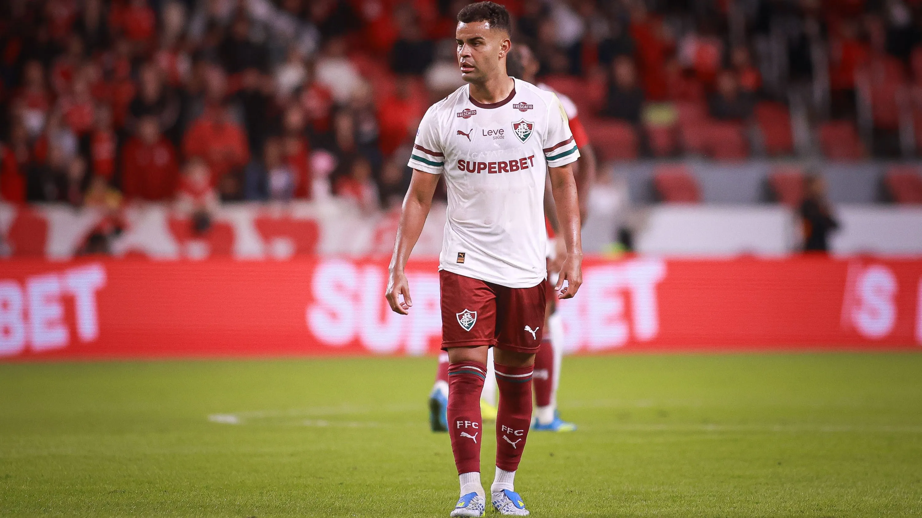 Alisson jogador do Fluminense durante partida contra o Internacional no estadio Beira-Rio pelo campeonato Brasileiro A 2026. Foto: Maxi Franzoi/AGIF