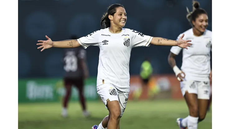 Sereia comemora vitória contra o Fluminense. Foto: Reinaldo Campos/Santos