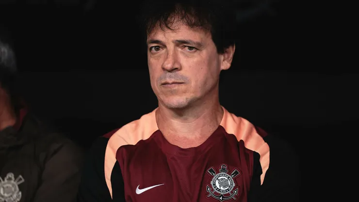 Fernando Diniz técnico do Corinthians durante partida contra o São Paulo. Foto: Ettore Chiereguini/AGIF