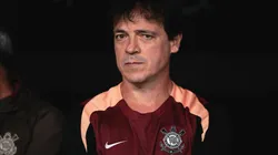 Fernando Diniz técnico do Corinthians durante partida contra o São Paulo.
