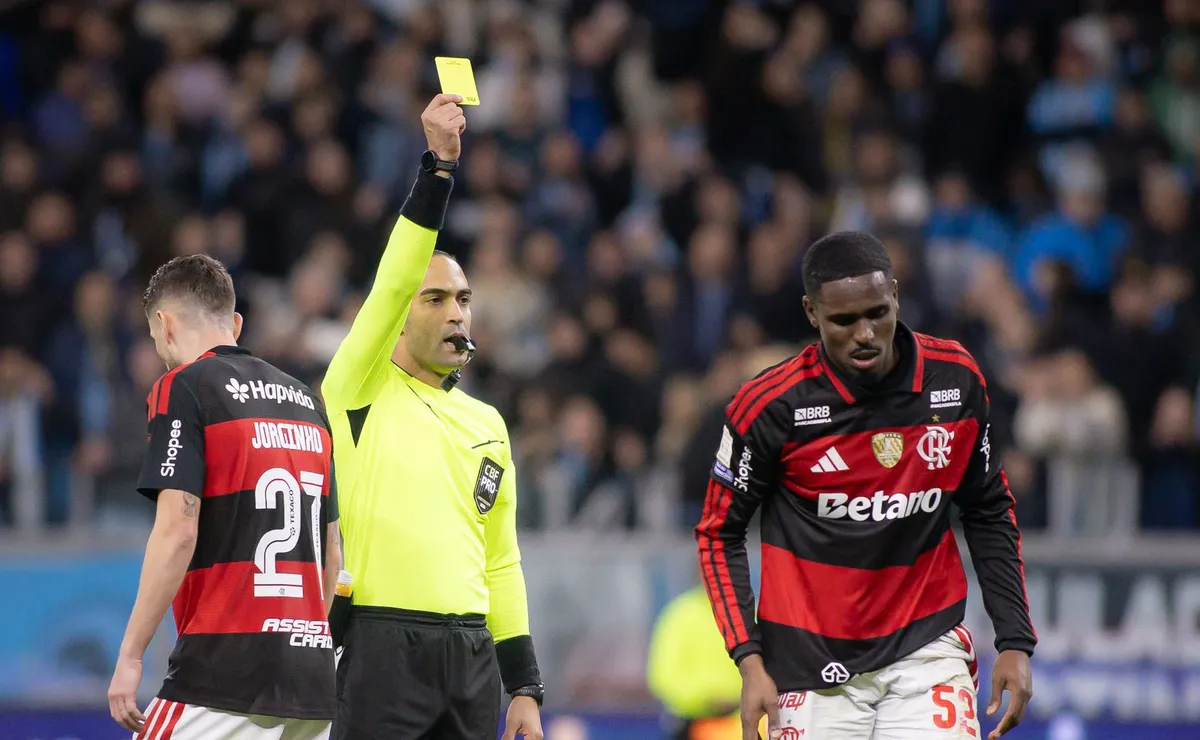 Jorginho leva 3º amarelo e vira desfalque do Flamengo