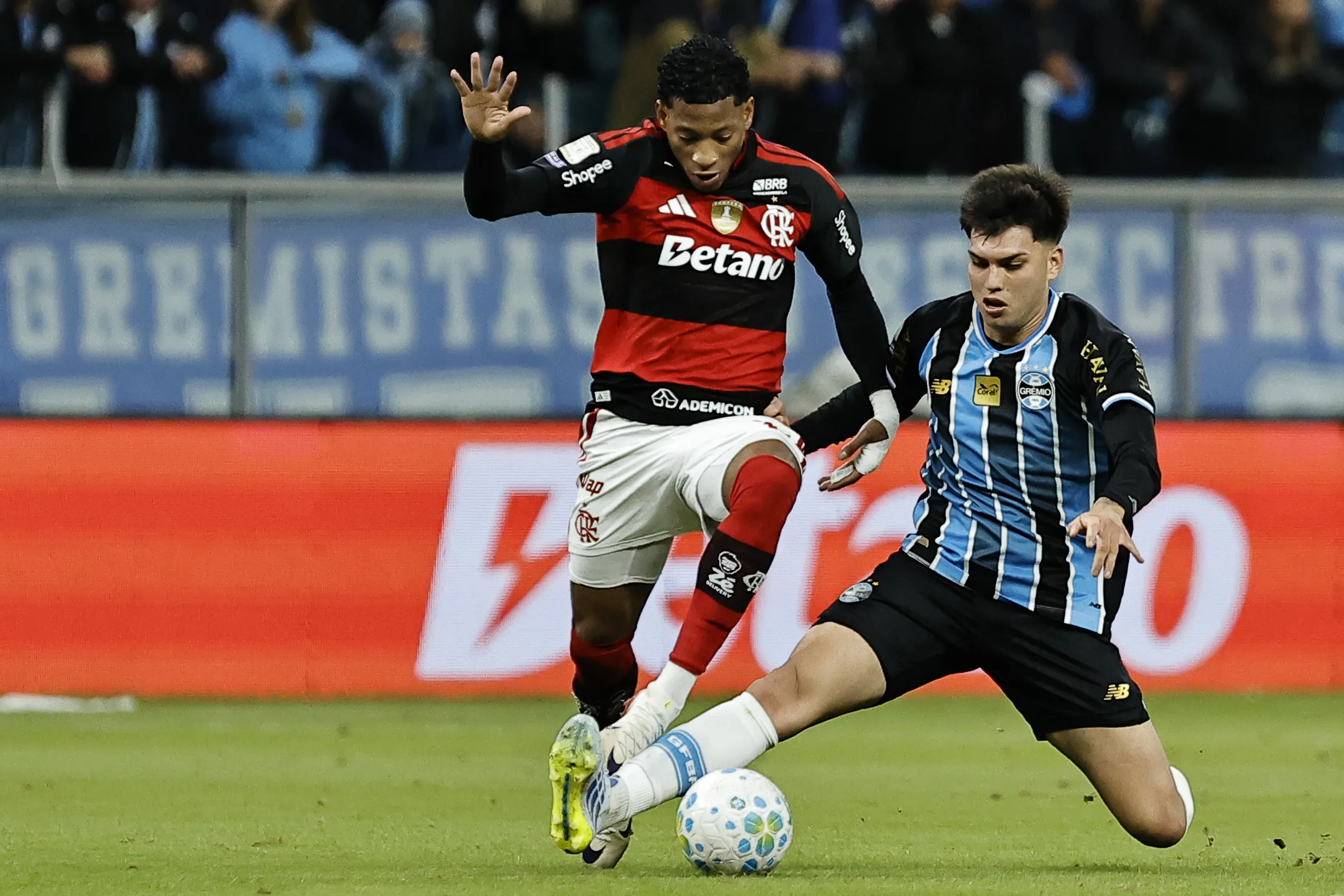 RS – PORTO ALEGRE – 10/05/2026 – BRASILEIRO A 2026, GREMIO X FLAMENGO – Leonel Perez jogador do Gremio durante partida contra o Flamengo no estadio Arena do Gremio pelo campeonato Brasileiro A 2026. Foto: Roberto Vinicius/AGIF