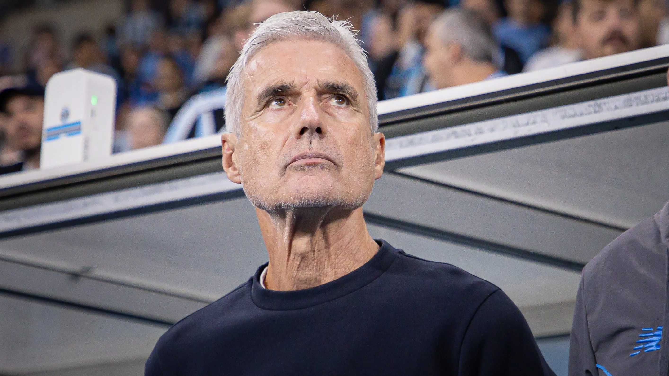 Luis Castro tecnico do Gremio durante partida contra o Confianca no estadio Arena do Gremio pelo campeonato Copa Do Brasil 2026. Foto: Maxi Franzoi/AGIF