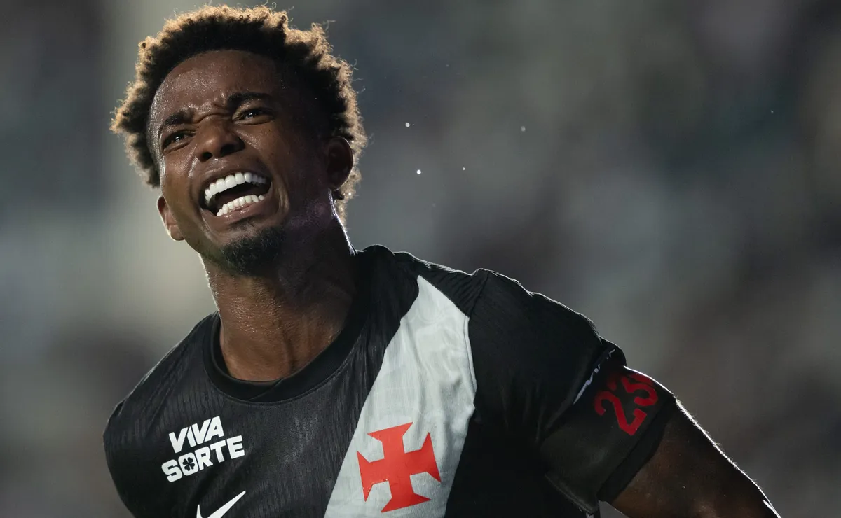 Thiago Mendes brilha, Vasco da Gama vence o Athletico-PR e sobe na tabela do Brasileirão