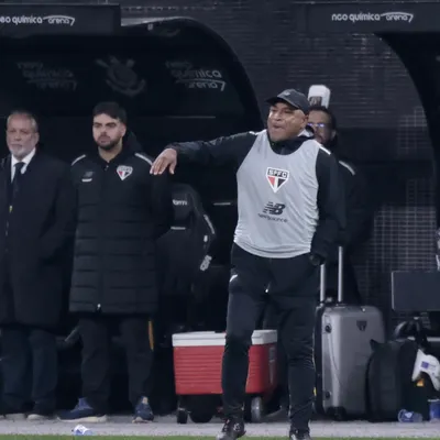 São Paulo mantém Roger Machado mesmo após derrota no Majestoso