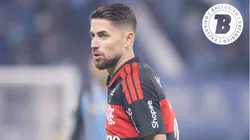 Jorginho jogador do Flamengo durante partida contra o Grêmio. Foto: Maxi Franzoi/AGIF