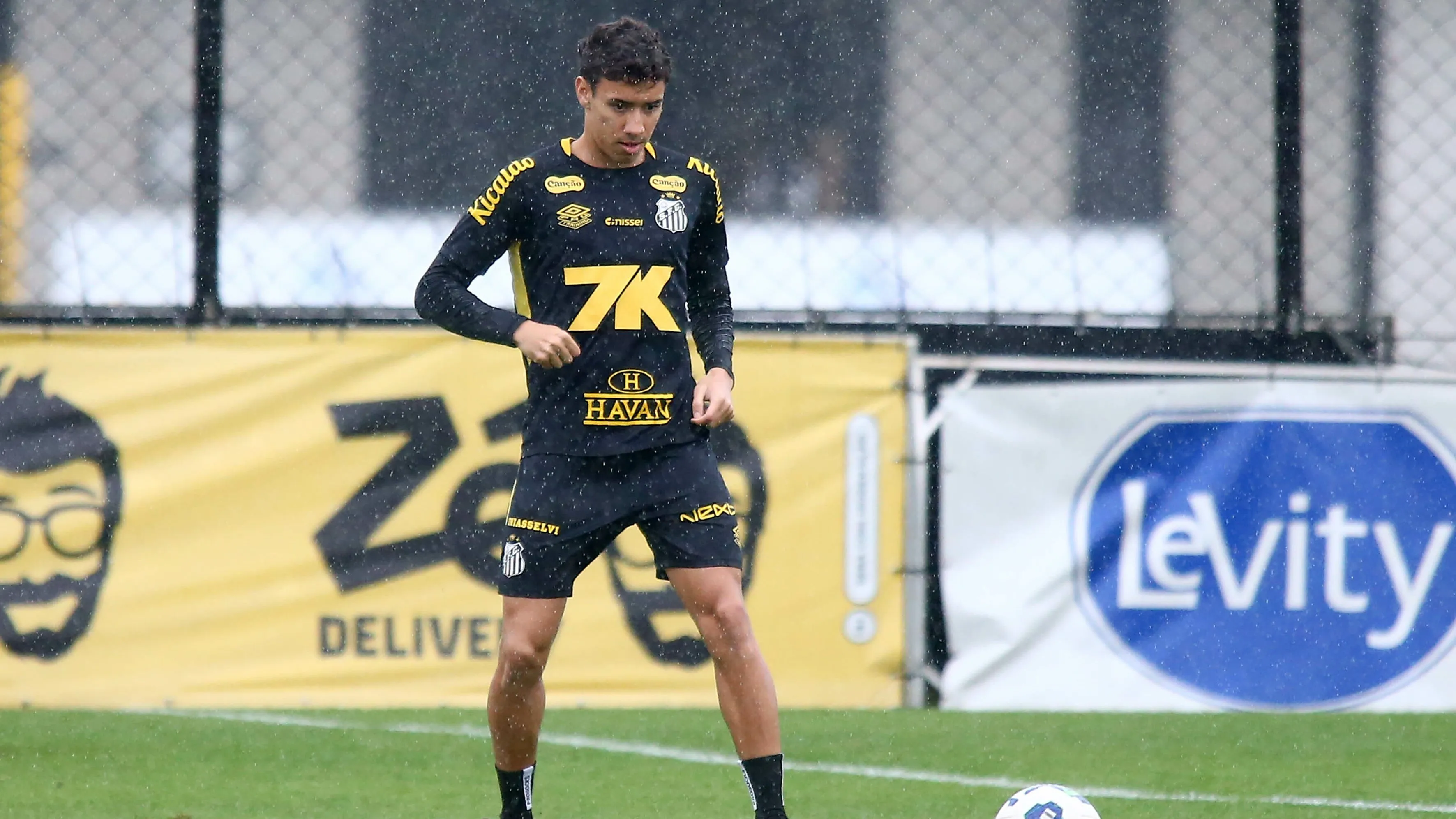 Gabriel Bontempo jogador do Santos