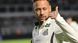 Neymar na Vila Belmiro em jogo pelo Santos - Foto: Jota Erre/AGIF