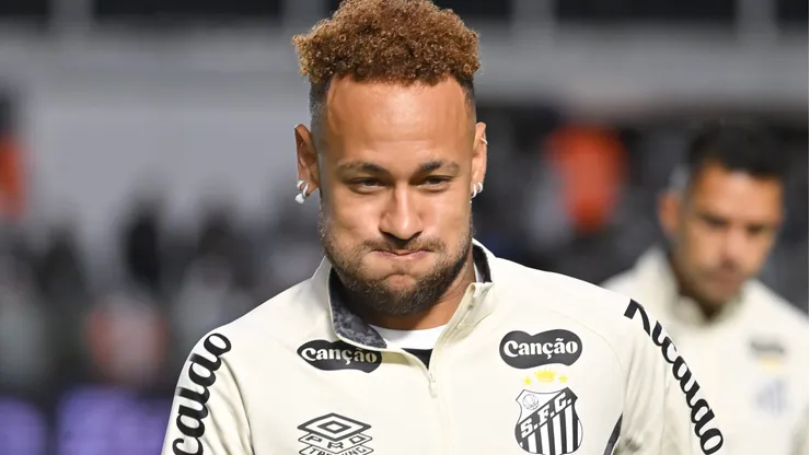 Neymar vem de uma boa sequência pelo Santos.