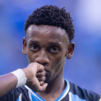 Lille quer Gabriel Mec após encaminhar acordo com joia do Flamengo