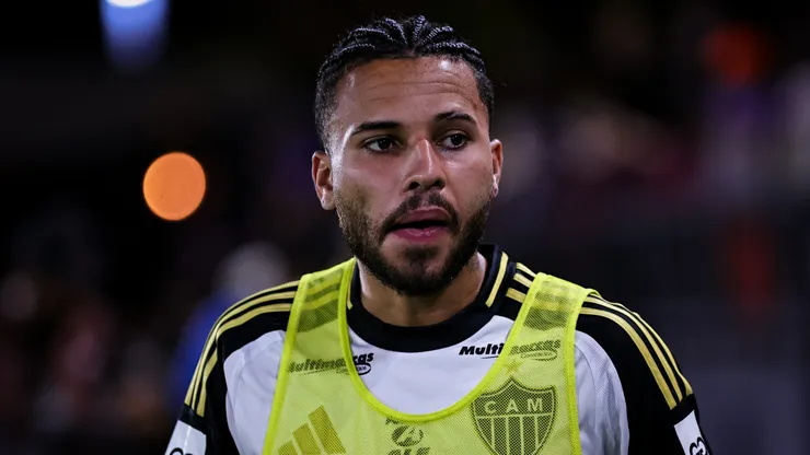 Alexsander jogador do Atletico-MG durante entrada em campo para partida contra o Bragantino no estadio Cicero De Souza Marques pelo campeonato Brasileiro A 2025.