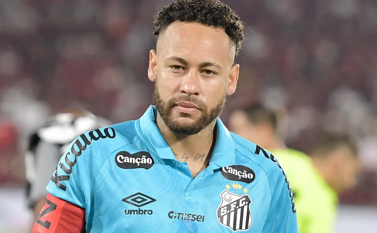 Neymar entra em pré-lista, mas convocação para Copa é improvável