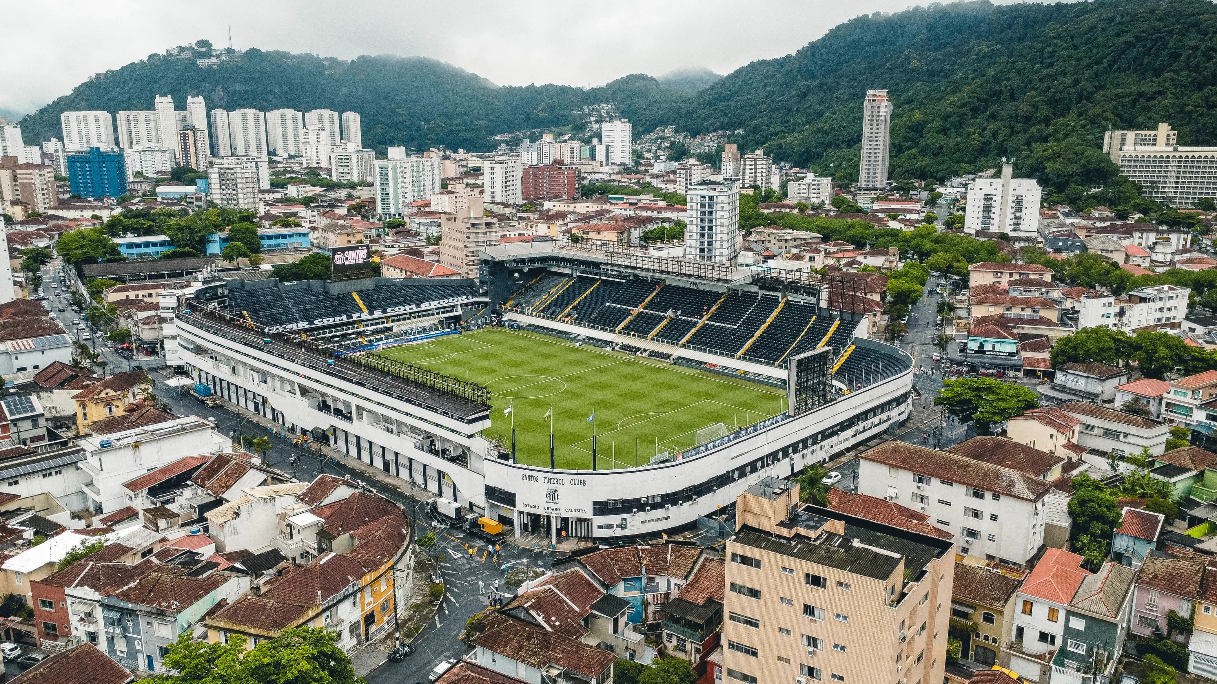 Vila Belmiro, estádio do Santos. (Photo by Ricardo Moreira/Getty Images)