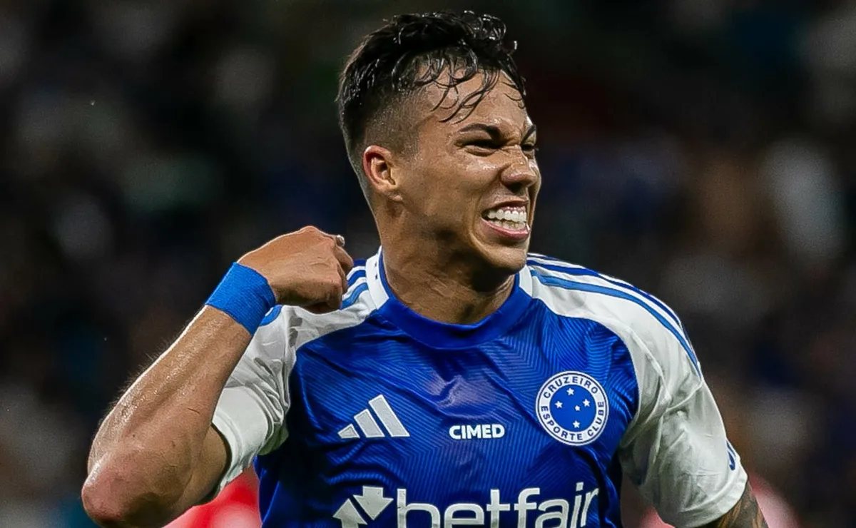 Kaio Jorge marca de pênalti e Cruzeiro abre o placar contra o Goiás na Copa do Brasil