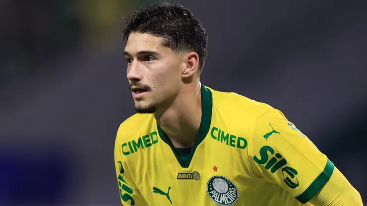 Emiliano Martínez, meio-campista do Palmeiras - Foto: Marcello Zambrana/AGIF