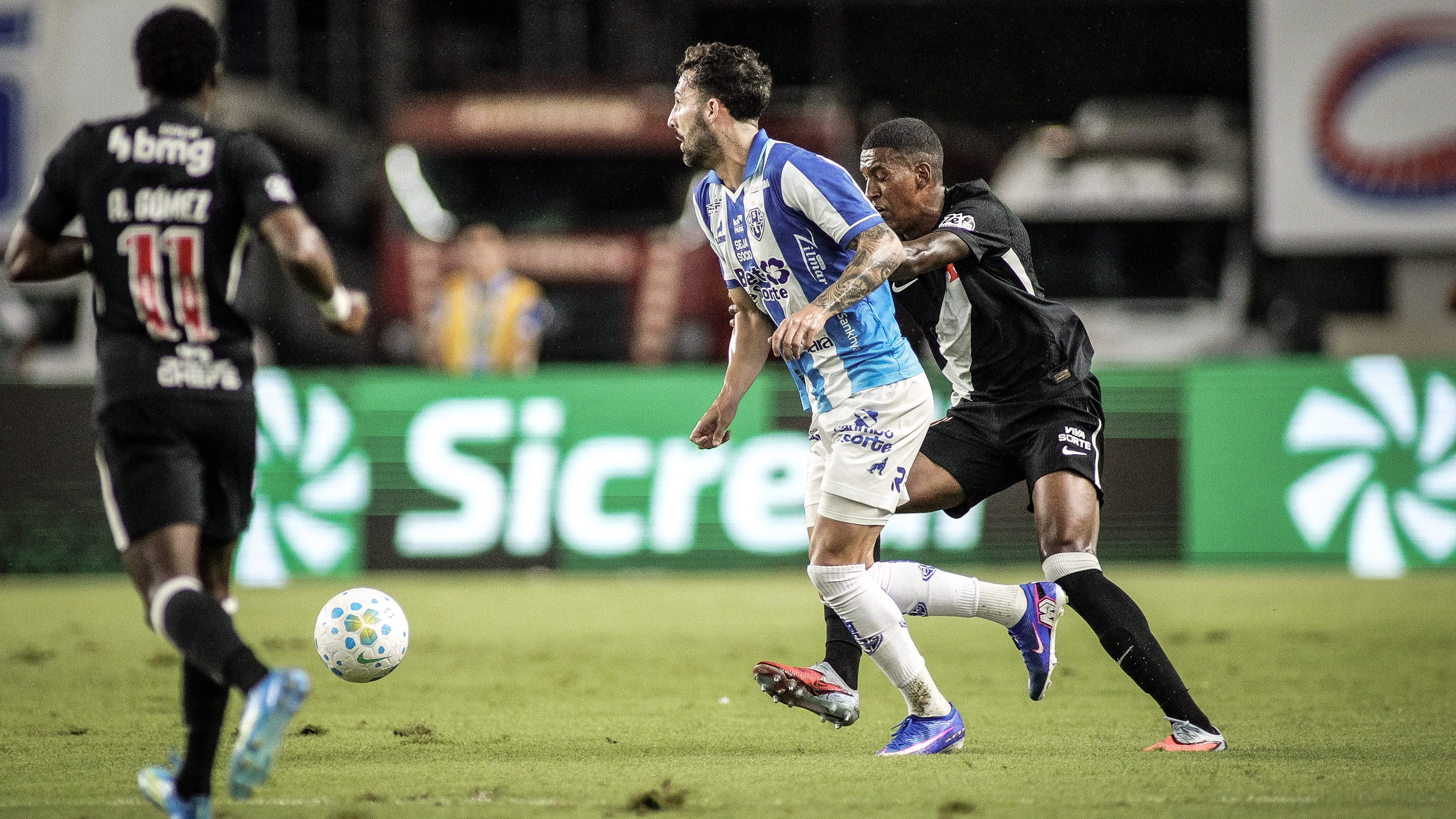 Italo jogador do Paysandu durante partida contra o Vasco no estadio Mangueirao pelo campeonato Copa Do Brasil 2026. Foto: Marcos Junior/AGIF