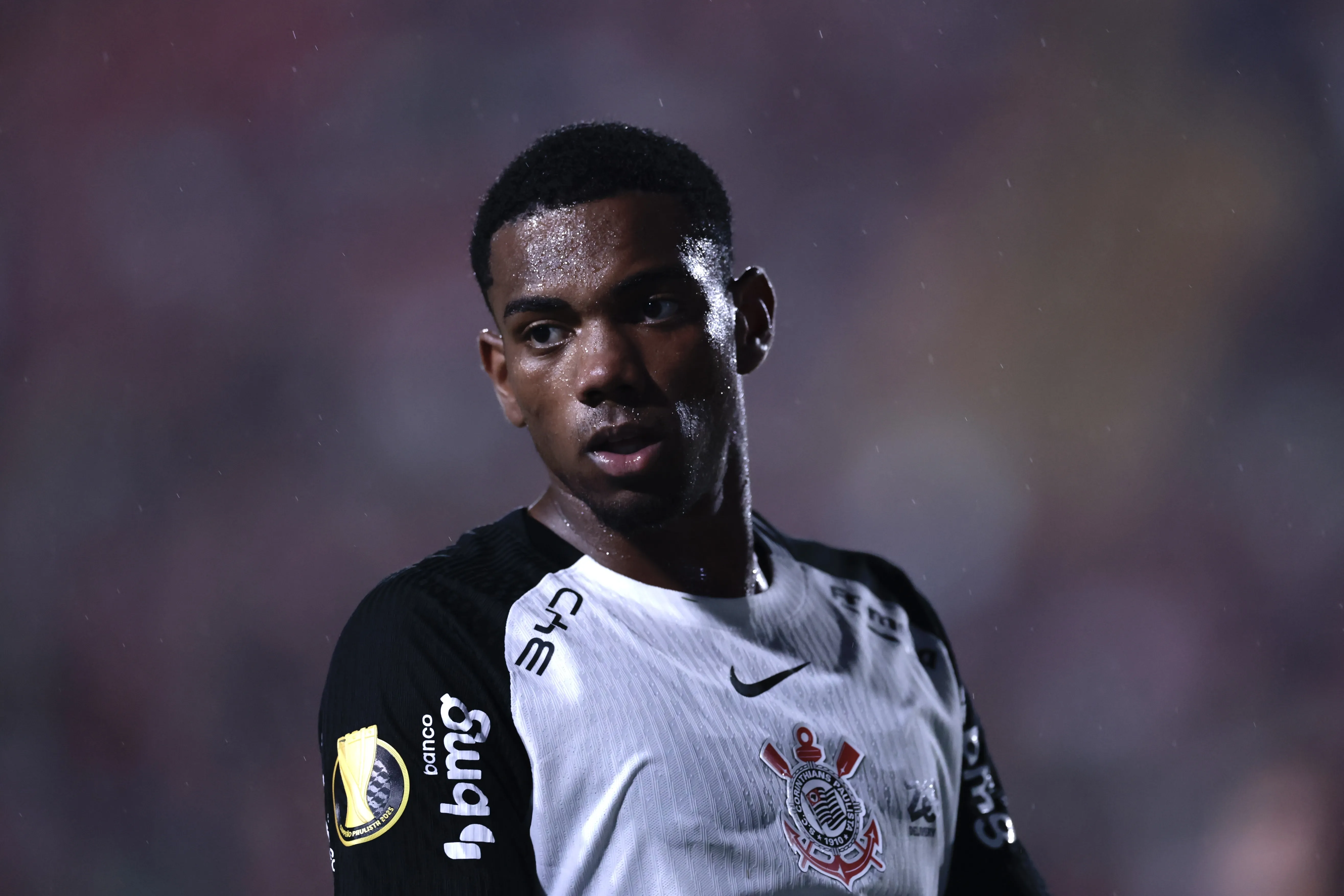 Volante já entrou na mira do Milan. Foto: Marcello Zambrana/AGIF