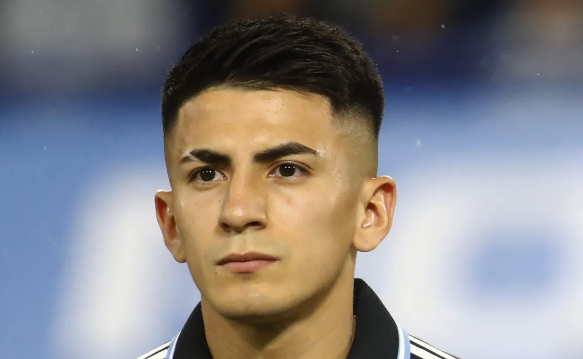 Thiago Almada reabre cenário de mercado e volta ao radar do Palmeiras
