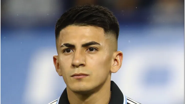 Almada volta a ter o nome vinculado no Palmeiras. Photo by Marcos Brindicci/Getty Images