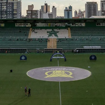 Chapecoense tenta mudar horário do confronto contra Botafogo