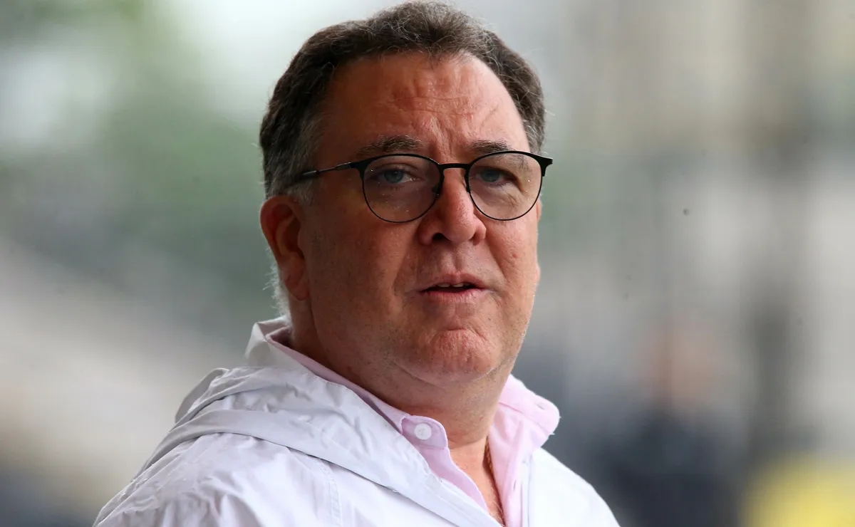 Vestiário do Santos ferve contra presidente por salários atrasados