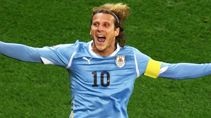 Diego Forlán teve atuações brilhantes na Copa de 2010 (Photo by Richard Heathcote)