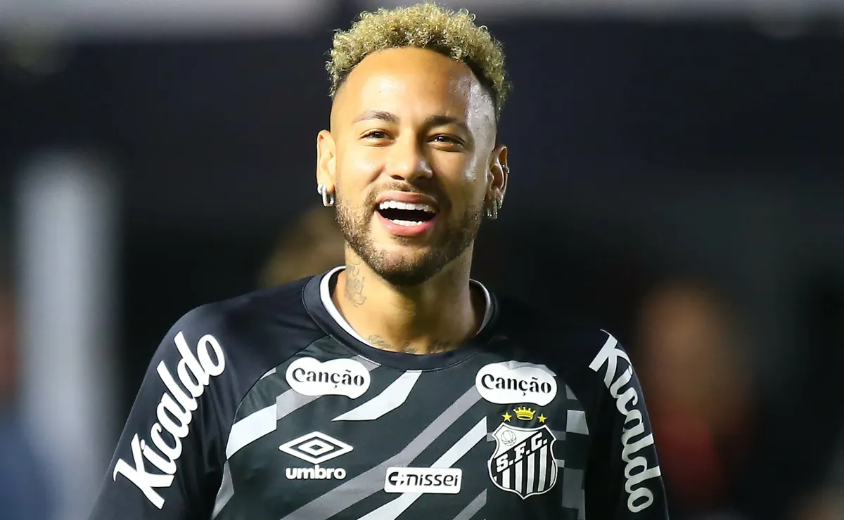 Neymar aumenta pressão sobre Ancelotti ao liderar o Santos antes de convocação final