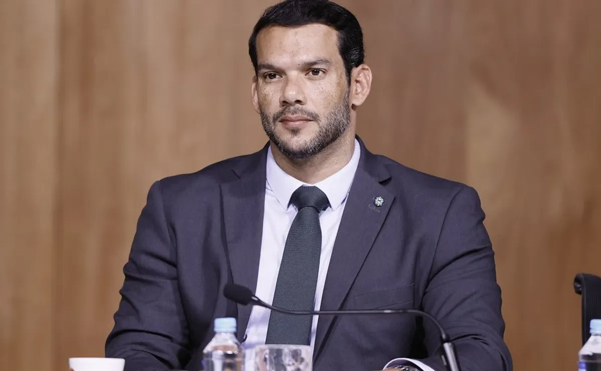 CBF discorda do Corinthians e descarta erro de Daronco no clássico