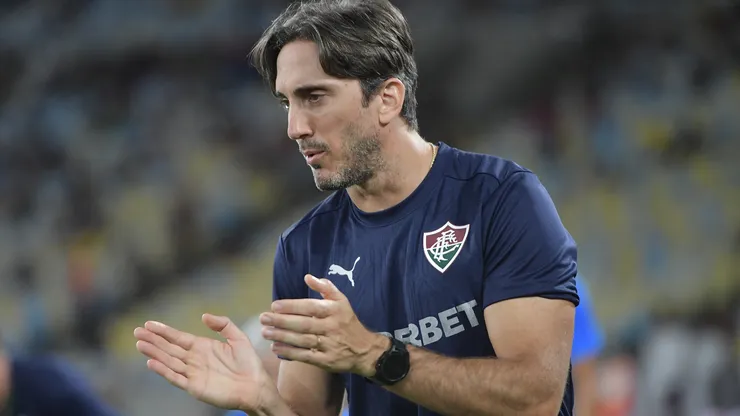 Zubeldía chega pressionado para a Copa do Brasil - Foto: Thiago Ribeiro/AGIF