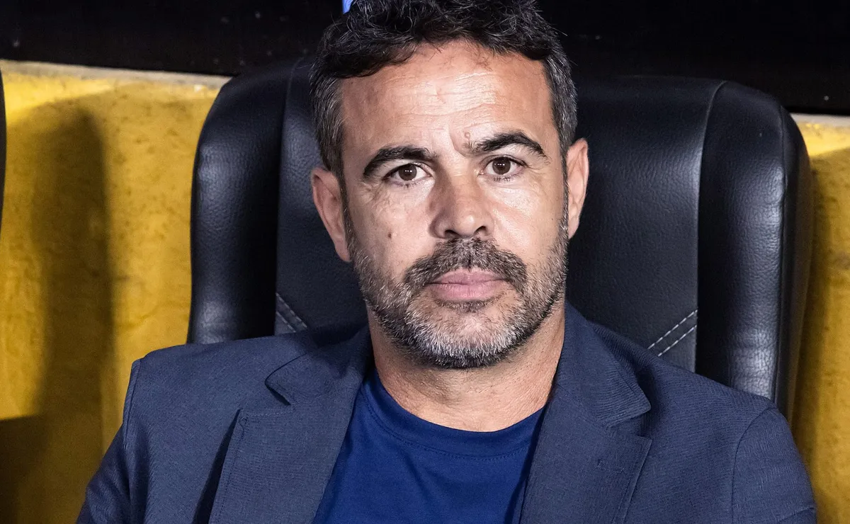 Conmebol anuncia árbitro de Cruzeiro x Boca e jornal argentino cita “antecedente polêmico”